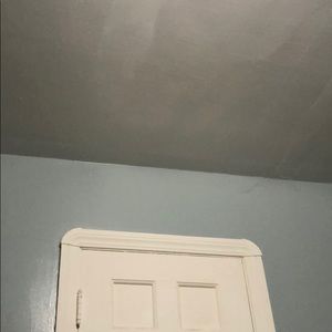 Meet your Posher, Ebony